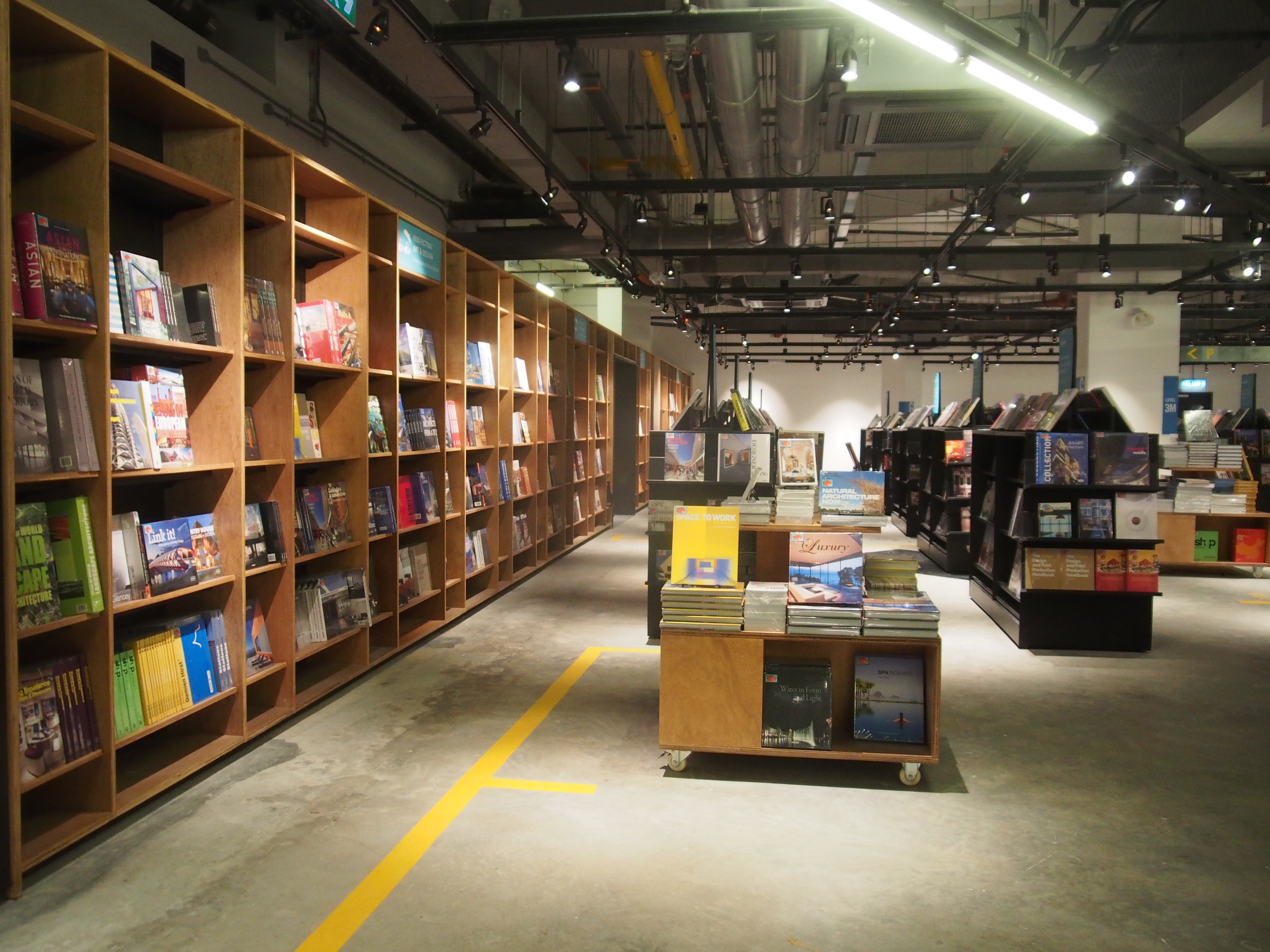 Rojak Daily/Nur Afiqah Books. Books everywhere.